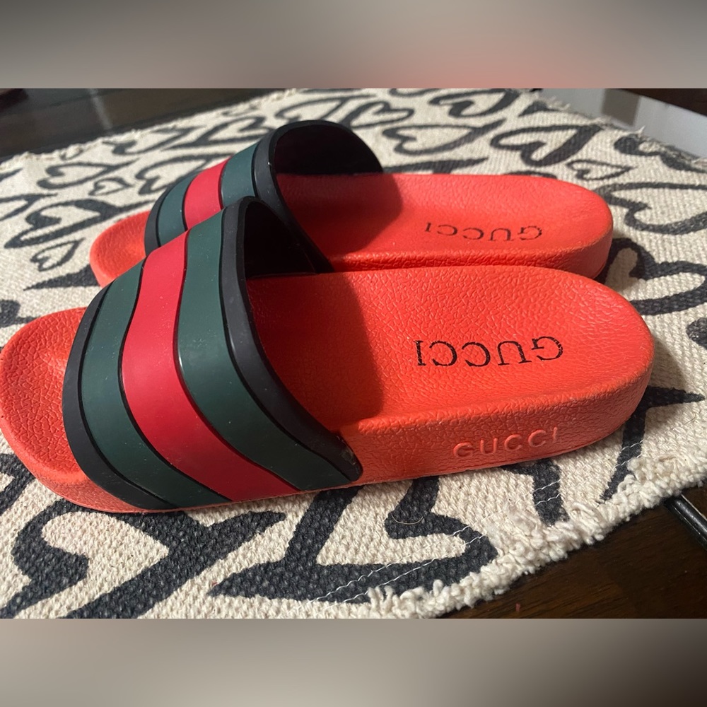 Authentic orange GUCCI Slides Size 38 / Size 6-7 Women’s